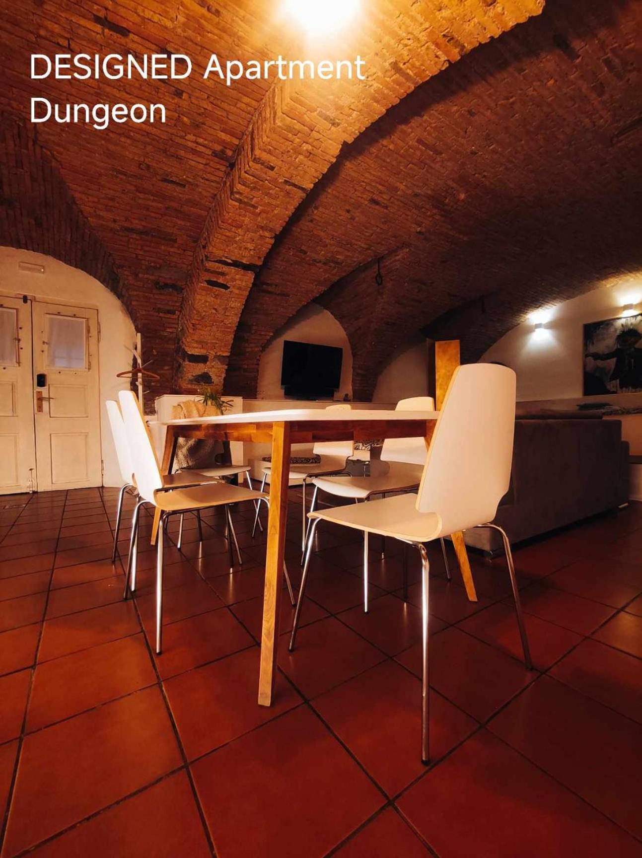 Dungeon Apartment 류블랴나 외부 사진